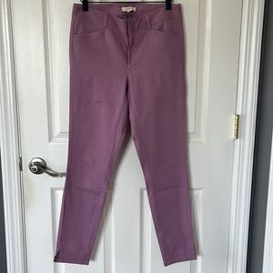 Loft • Skinny Pants